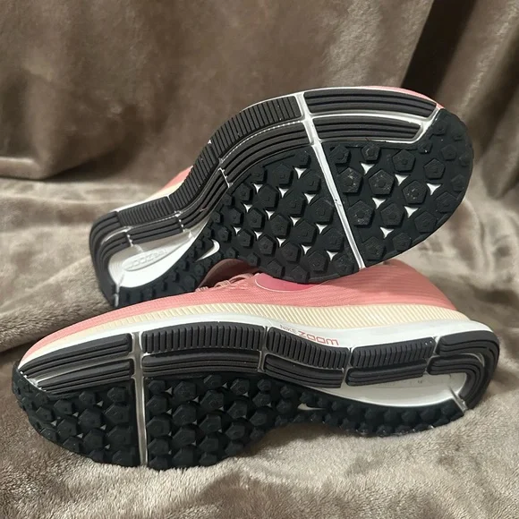 NWOB Nike Women’s Air Zoom Pegasus 34 Running Shoe - Picture 10 of 10